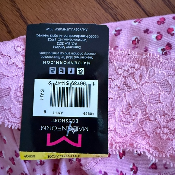 Pair of 2 NWT Maidenform Boy Shorts - Picture 5 of 9
